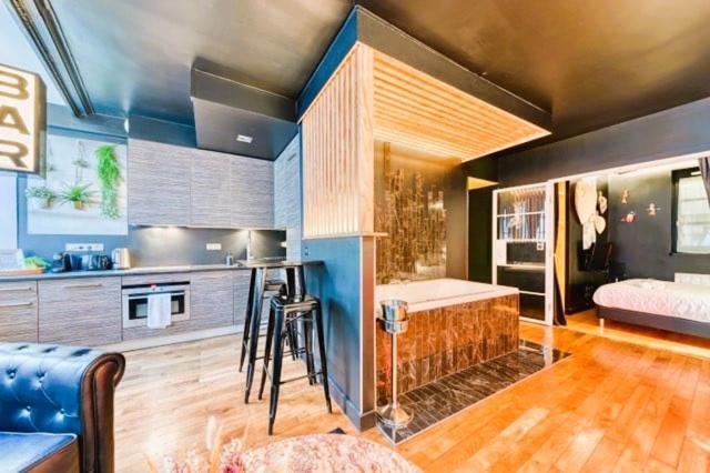 Appartement Guestready - Le Boudoir -balneo - Hyper Centre Lyon