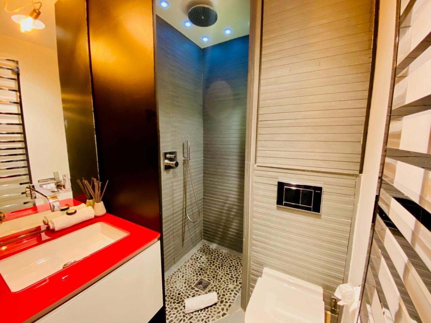 Appartement Guestready - Le Boudoir -balneo - Hyper Centre Lyon